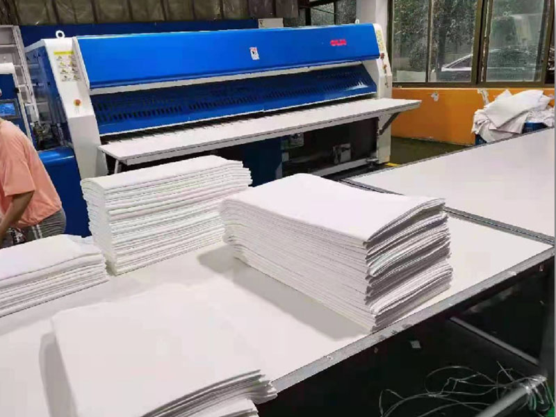 洛南高速熨烫机-01